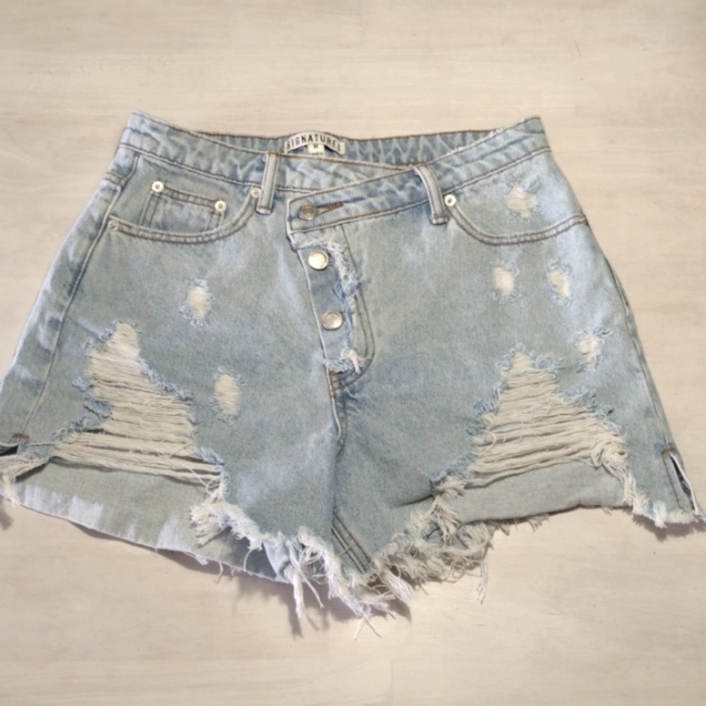 High waisted denim shorts